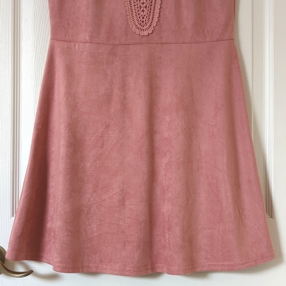 Rue 21 Boho Chic Suede Crochet Detailed Sleeveless A-Line Mini Dress Rose Pink M - Picture 6 of 11